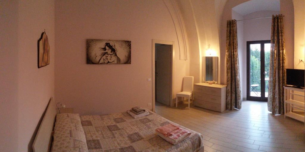 B&B La Taverna Campodimele Habitación foto